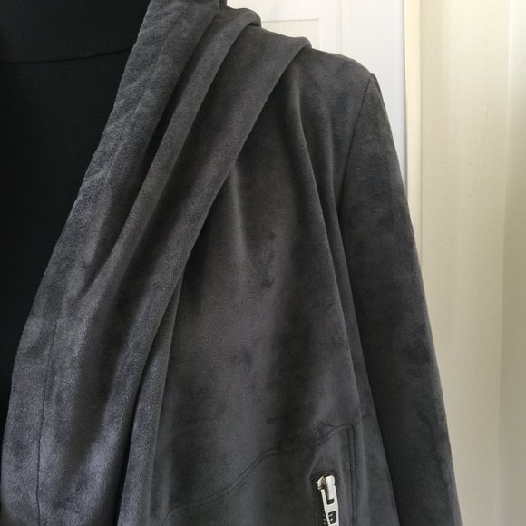 Blank NYC Faux Suede Grey Drawstring Hooded Jacket Size Small Zipper Pockets - Picture 4 of 9